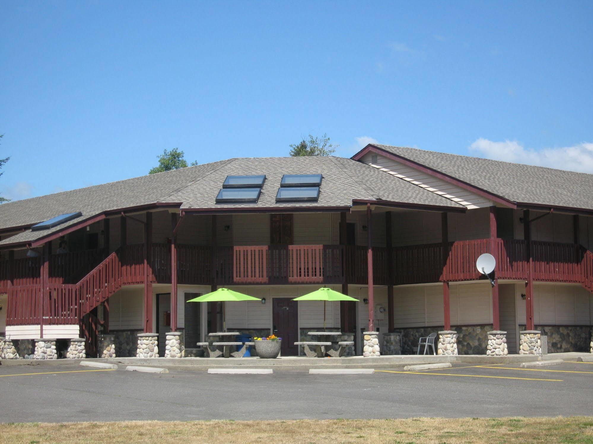 Seasons Motel Morton Exterior photo